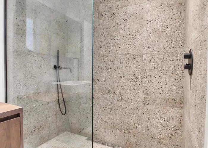 Lecomte - The Shoreline Waves 125 Appartement *