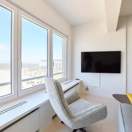 Apartment Lecomte - The Shoreline Waves 125 *