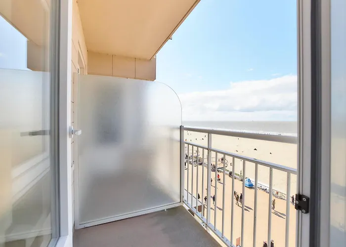 Lecomte - The Shoreline Waves 125 Ostend